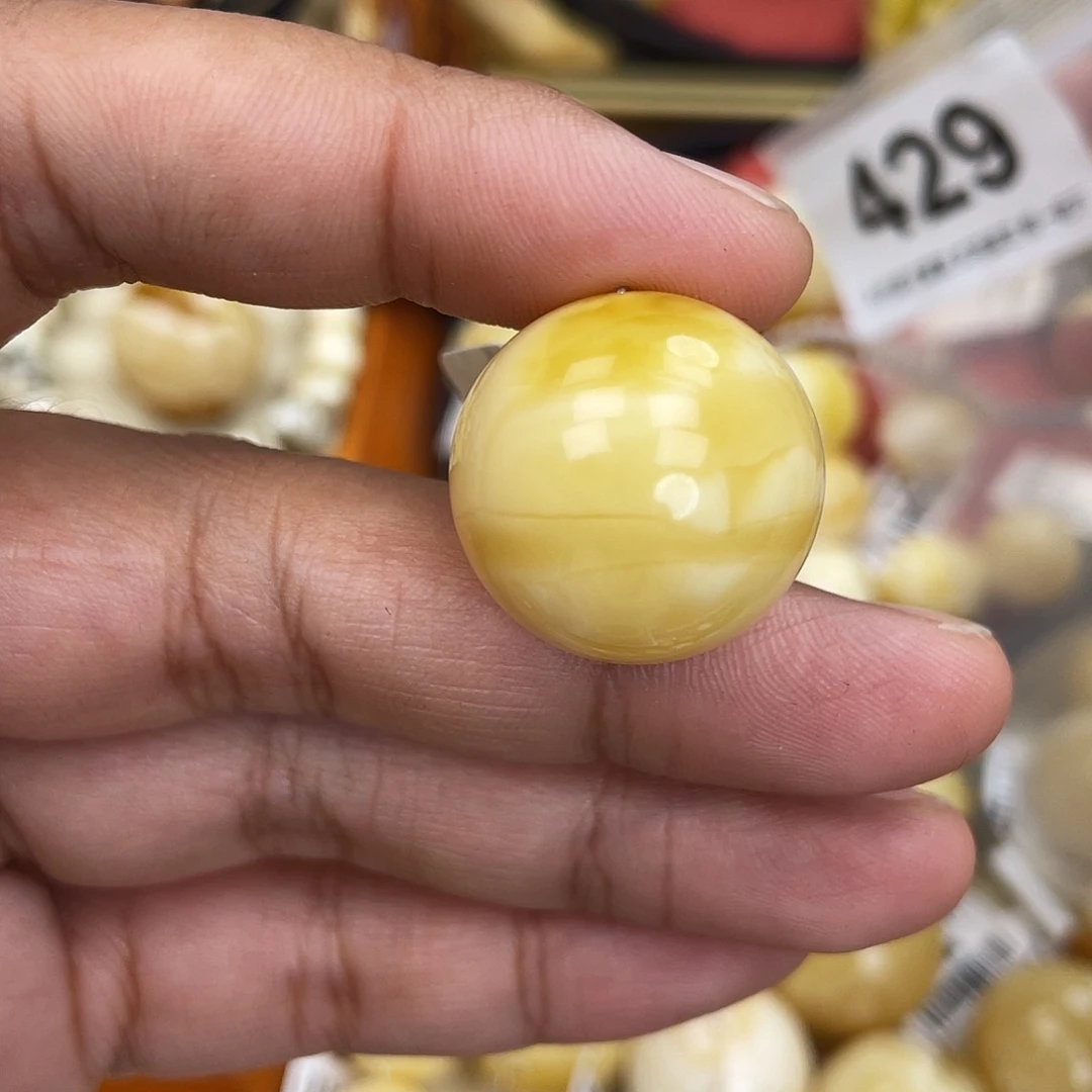 蜜蜡未镶嵌珠宝奇石22.3