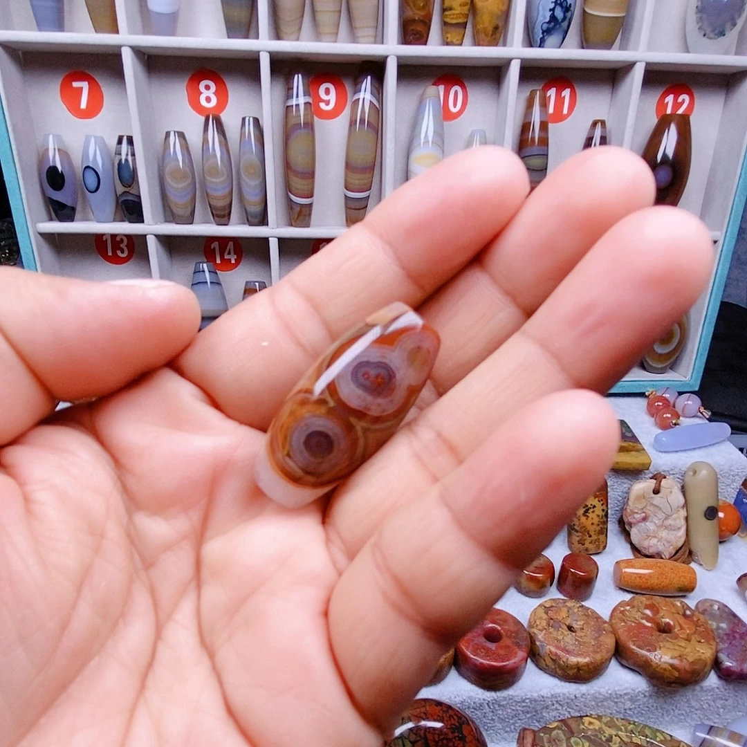 未镶嵌玛瑙/玉髓珠宝奇石嘴***扬