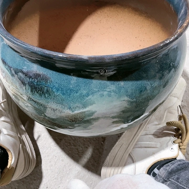 红陶口径32高度23一只小瑕疵