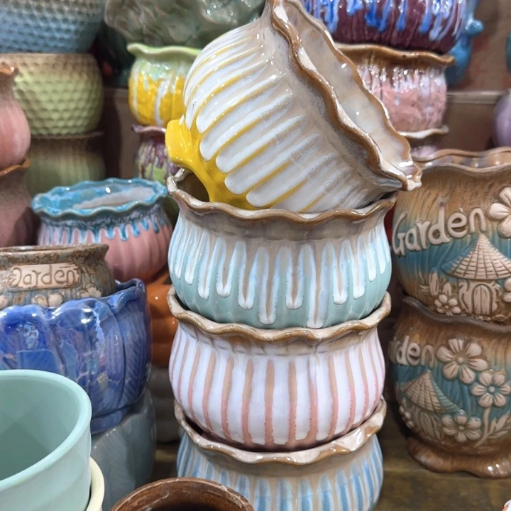 多肉绿植花盆凑9块包邮，有孔