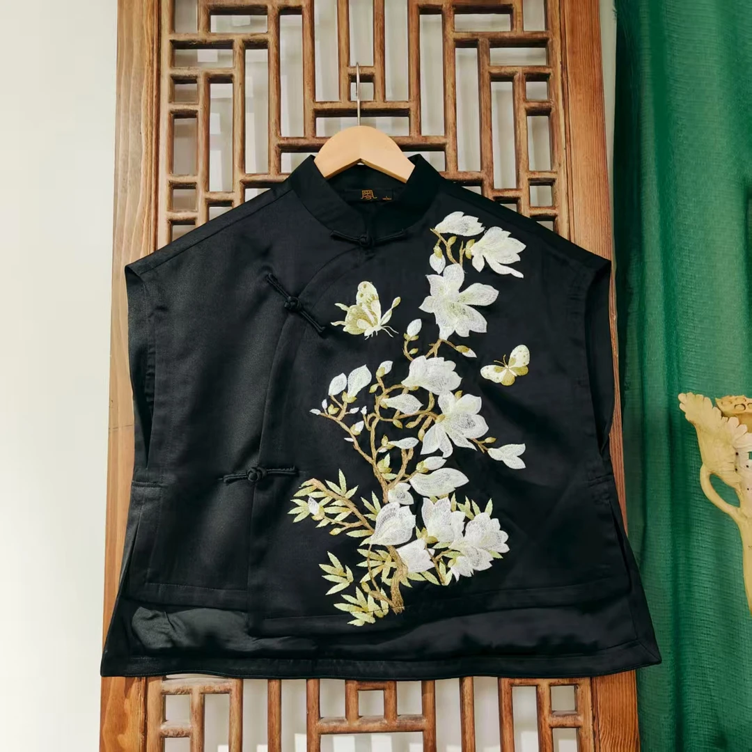 （LS597-43）凤徕兮私人定黑底白玉兰花刺绣斜襟盘扣无袖短上衣