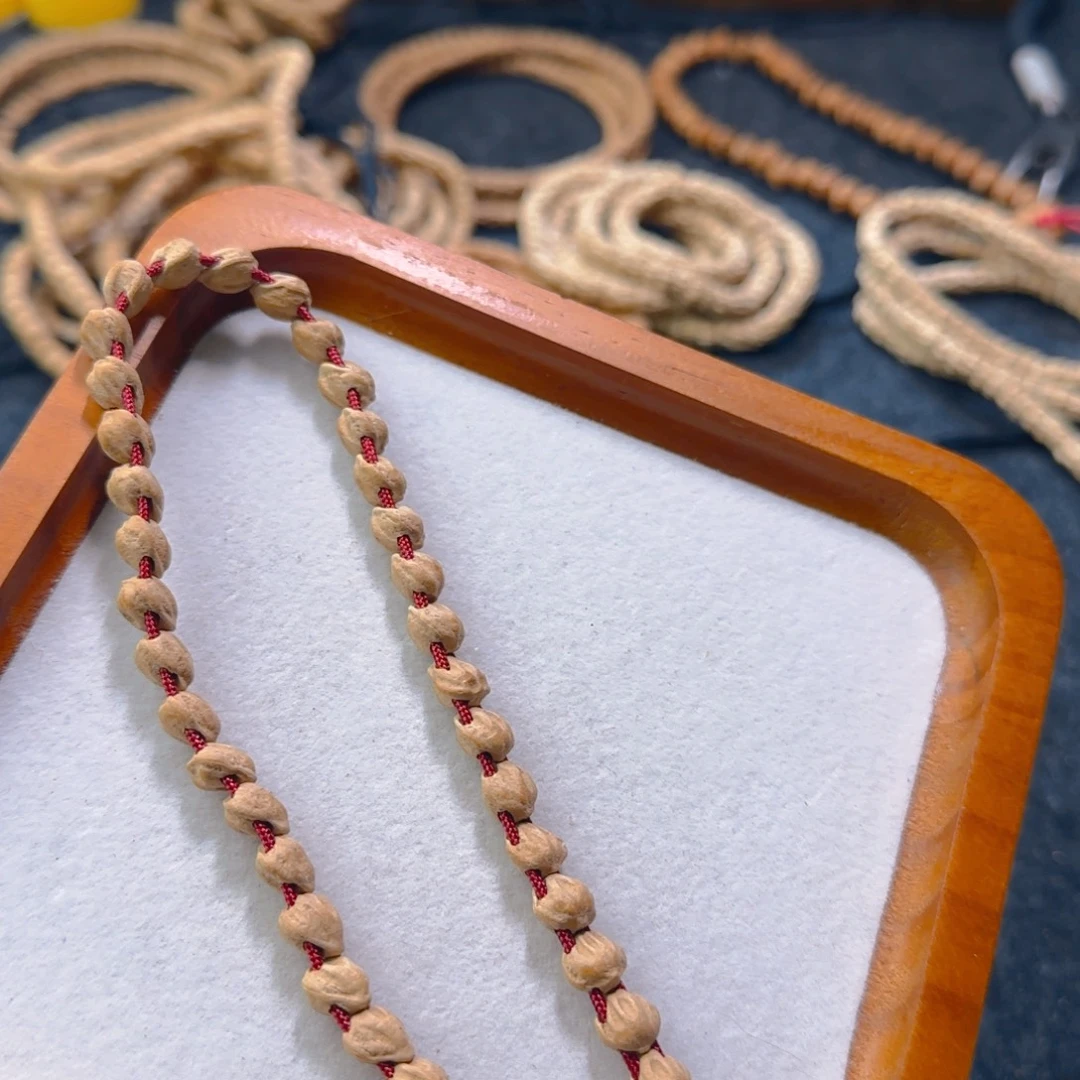 带***灭吊坠柏香籽/百香籽