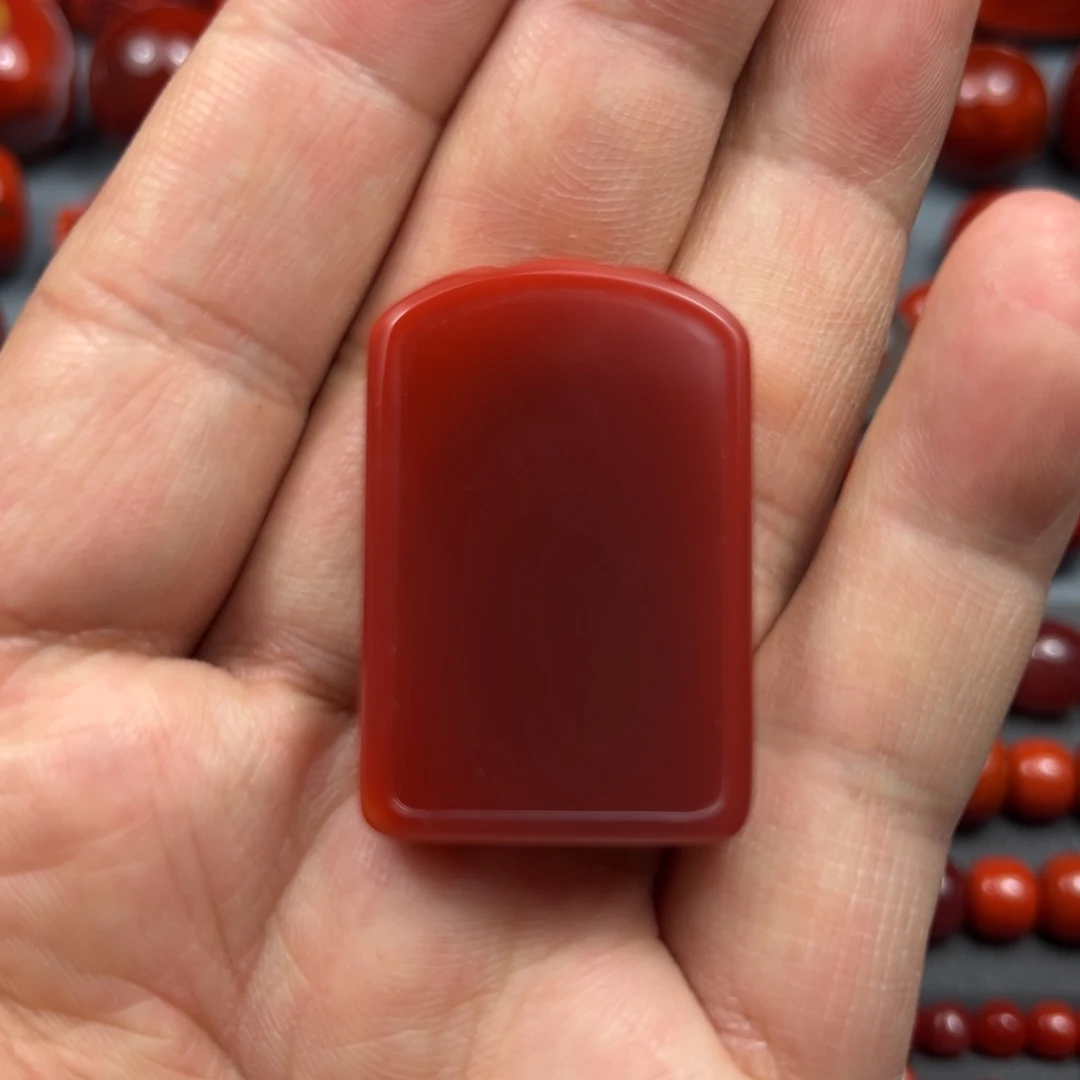 南红玛瑙未镶嵌珠宝奇石尺寸37/24.5/8牛血红