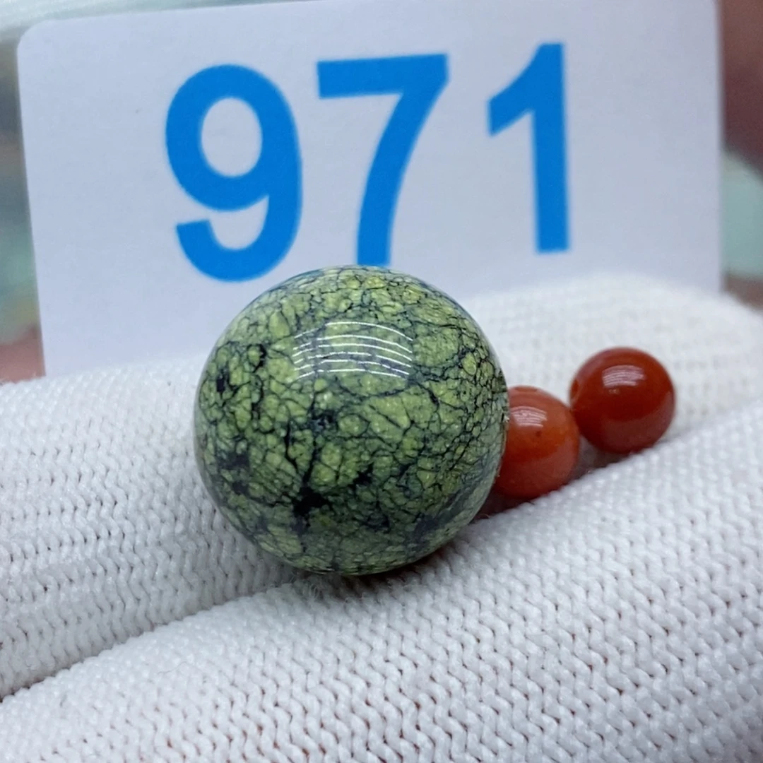 南红玛瑙未镶嵌珠宝奇石