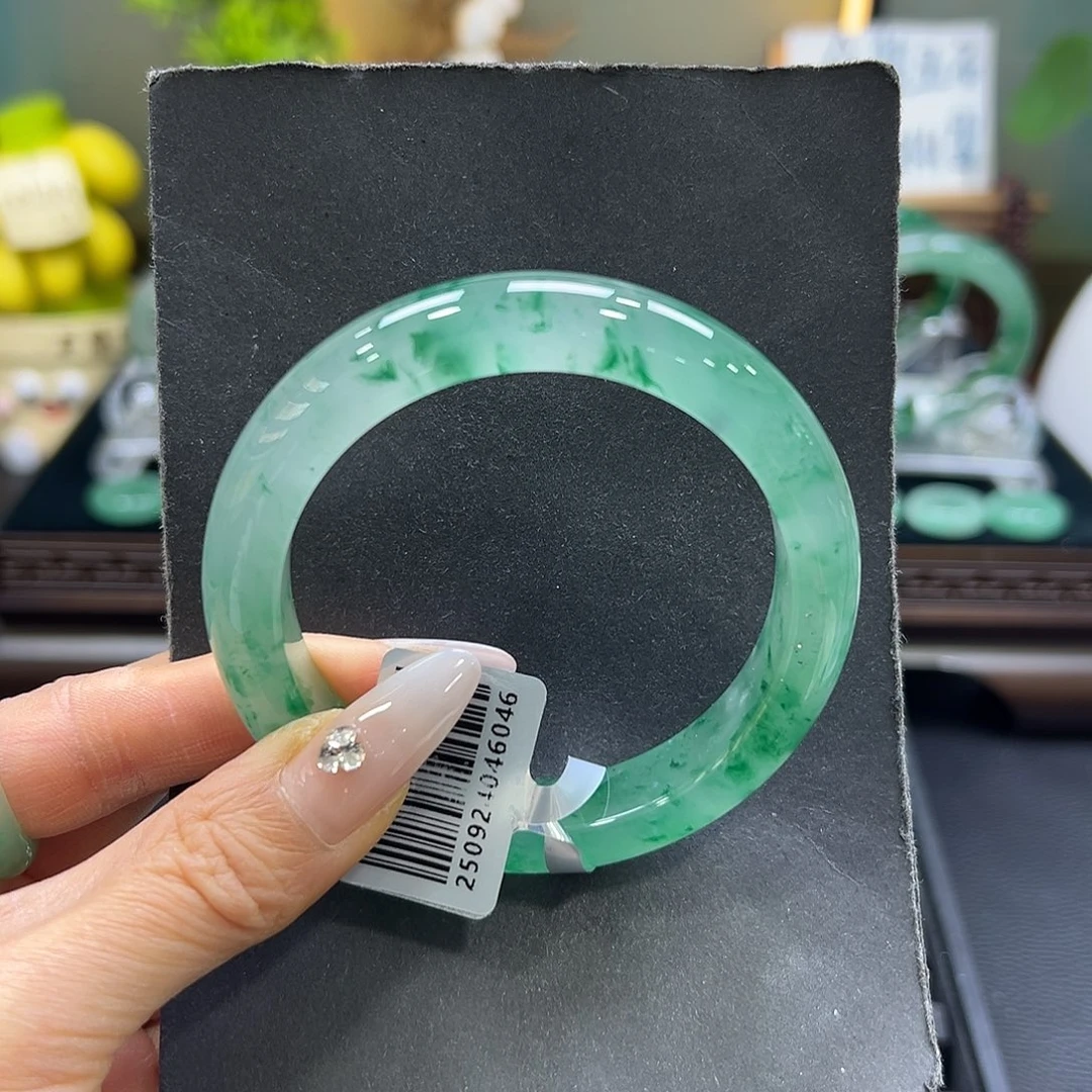 石英质玉（非洲翠）未镶嵌手镯59-60