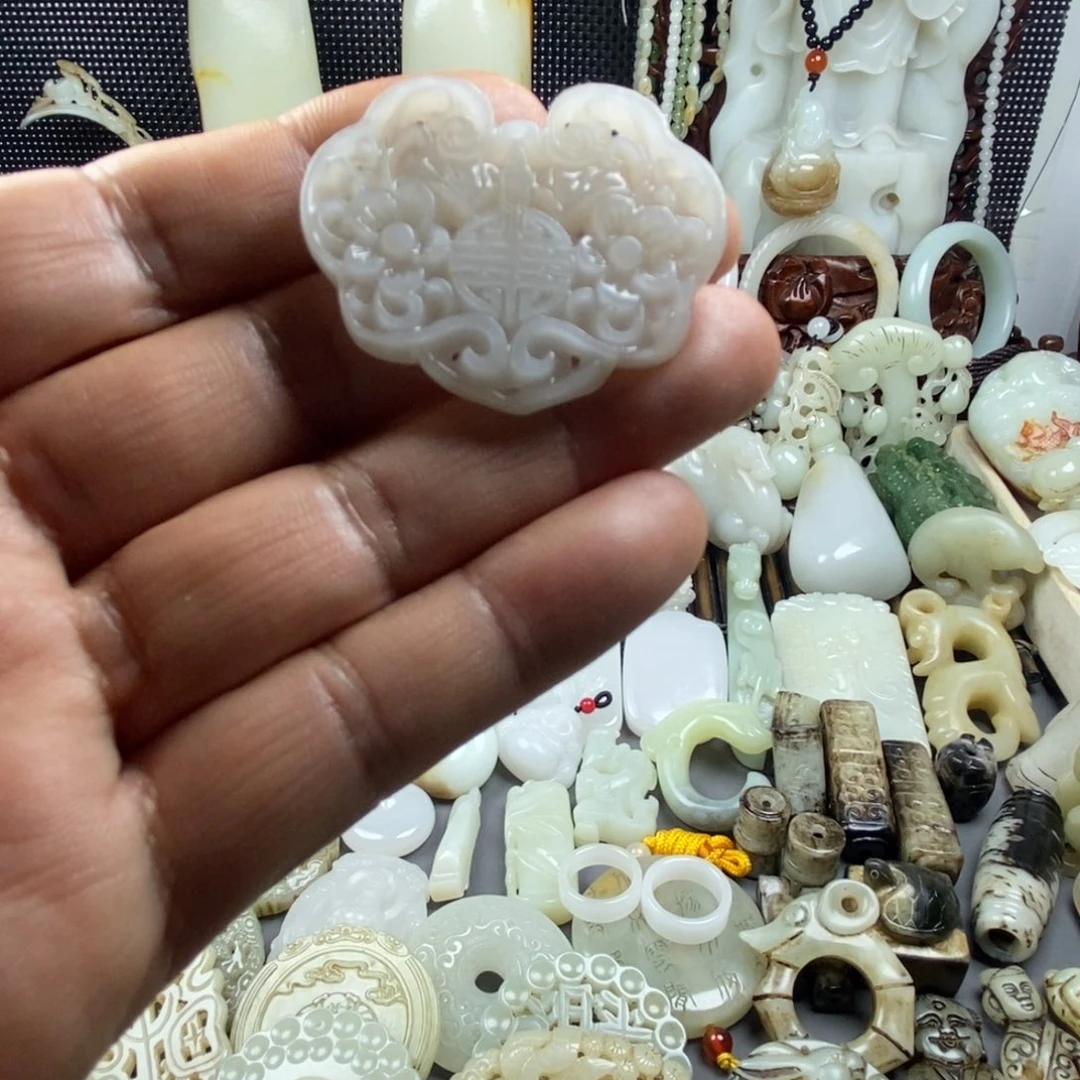 和田玉（糖玉）未镶嵌颈饰