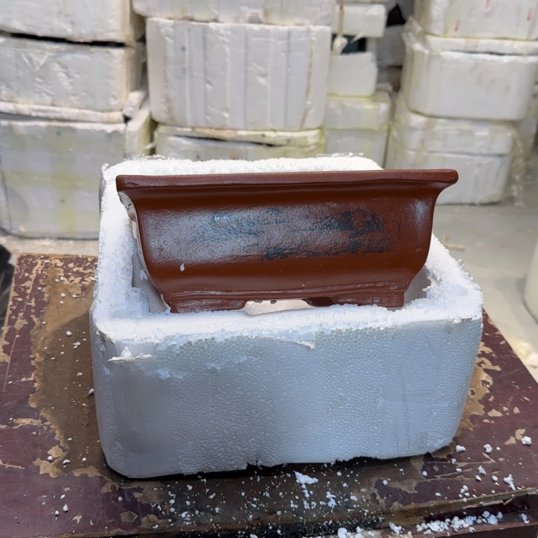 紫砂花盆瑕疵和瑕疵