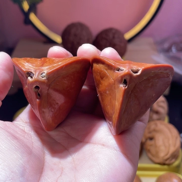 桃核把件三角橄榄核