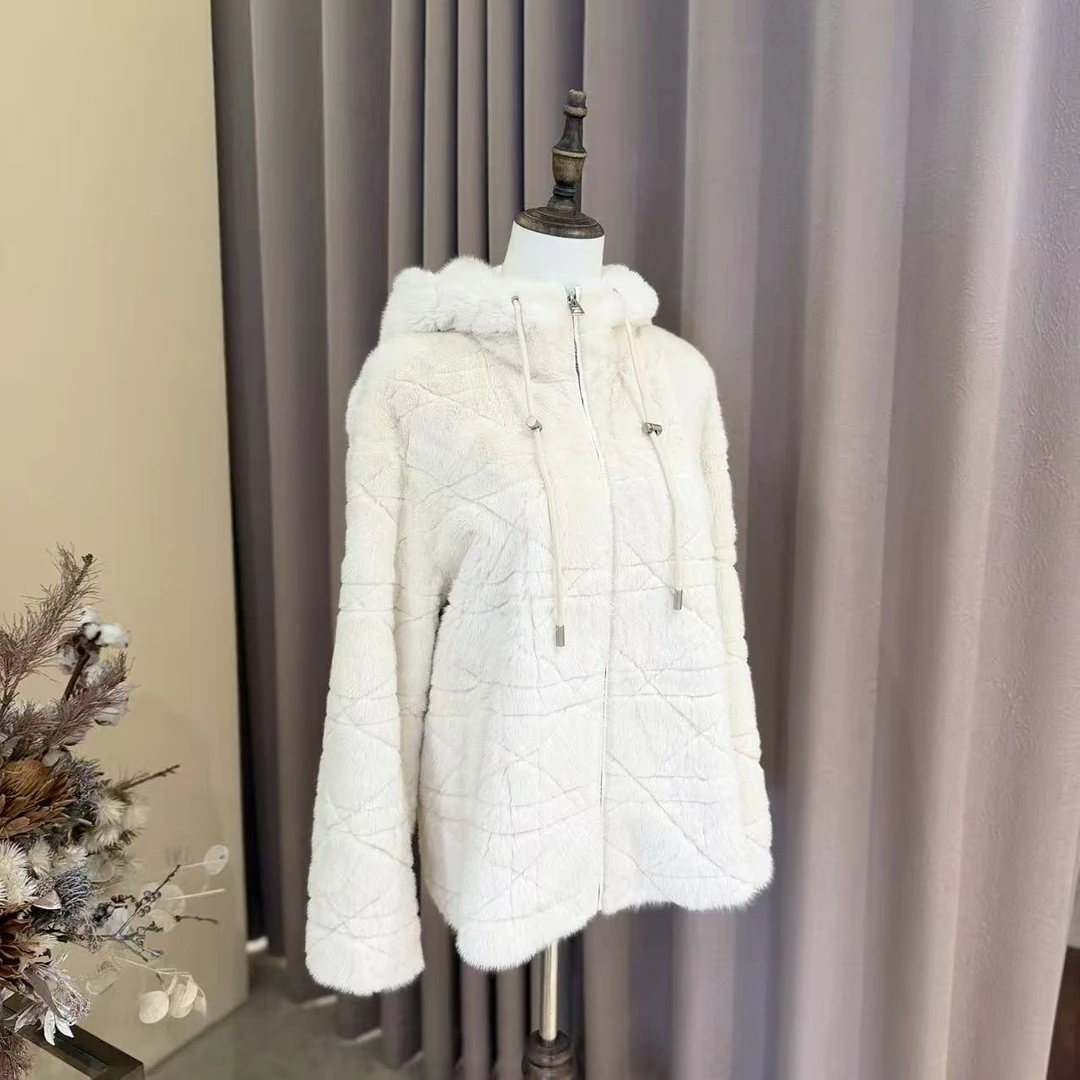 【晨老板】B【白璧无瑕】时尚菱格连帽长袖外套79252090