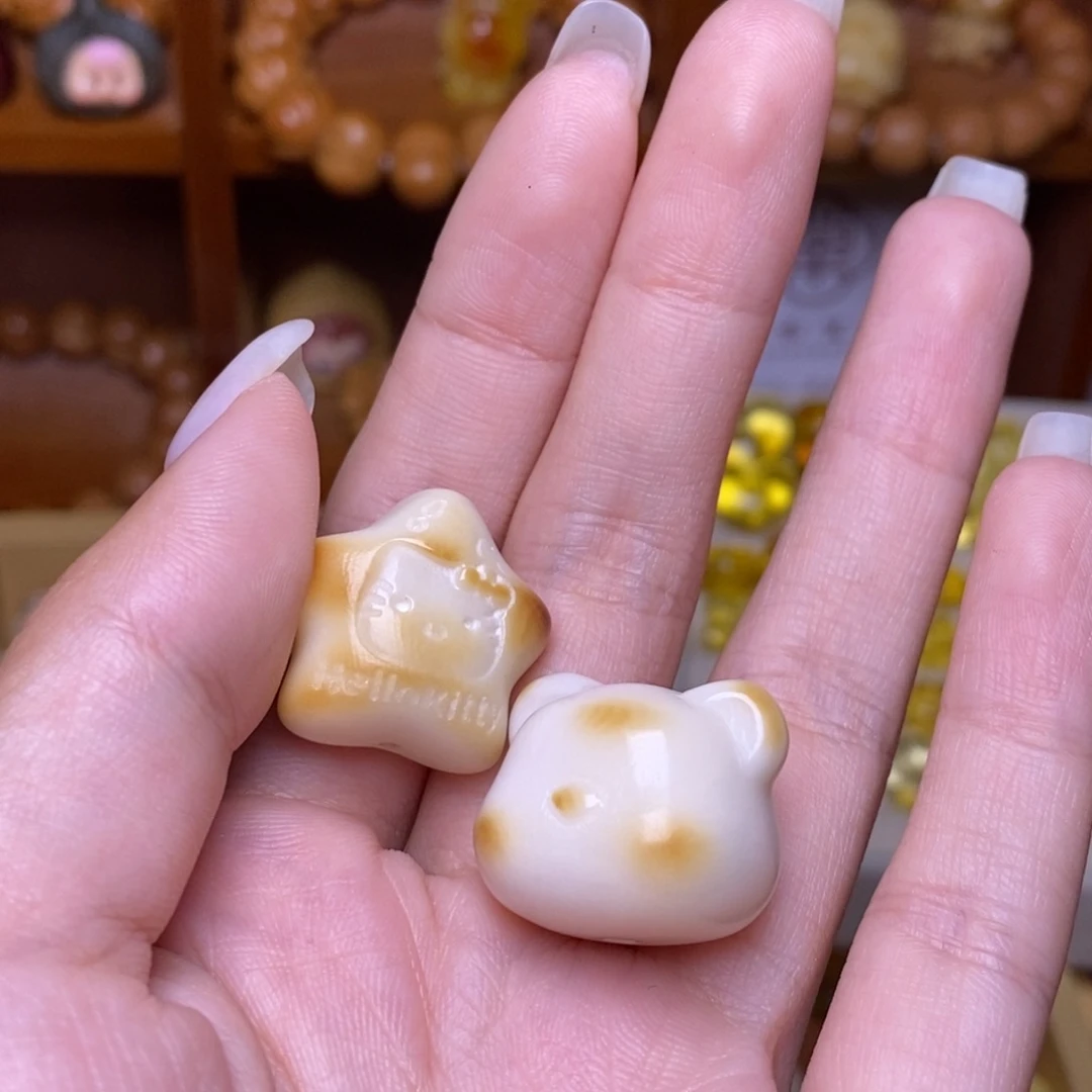 泡****猴头核桃吊坠星星小熊头