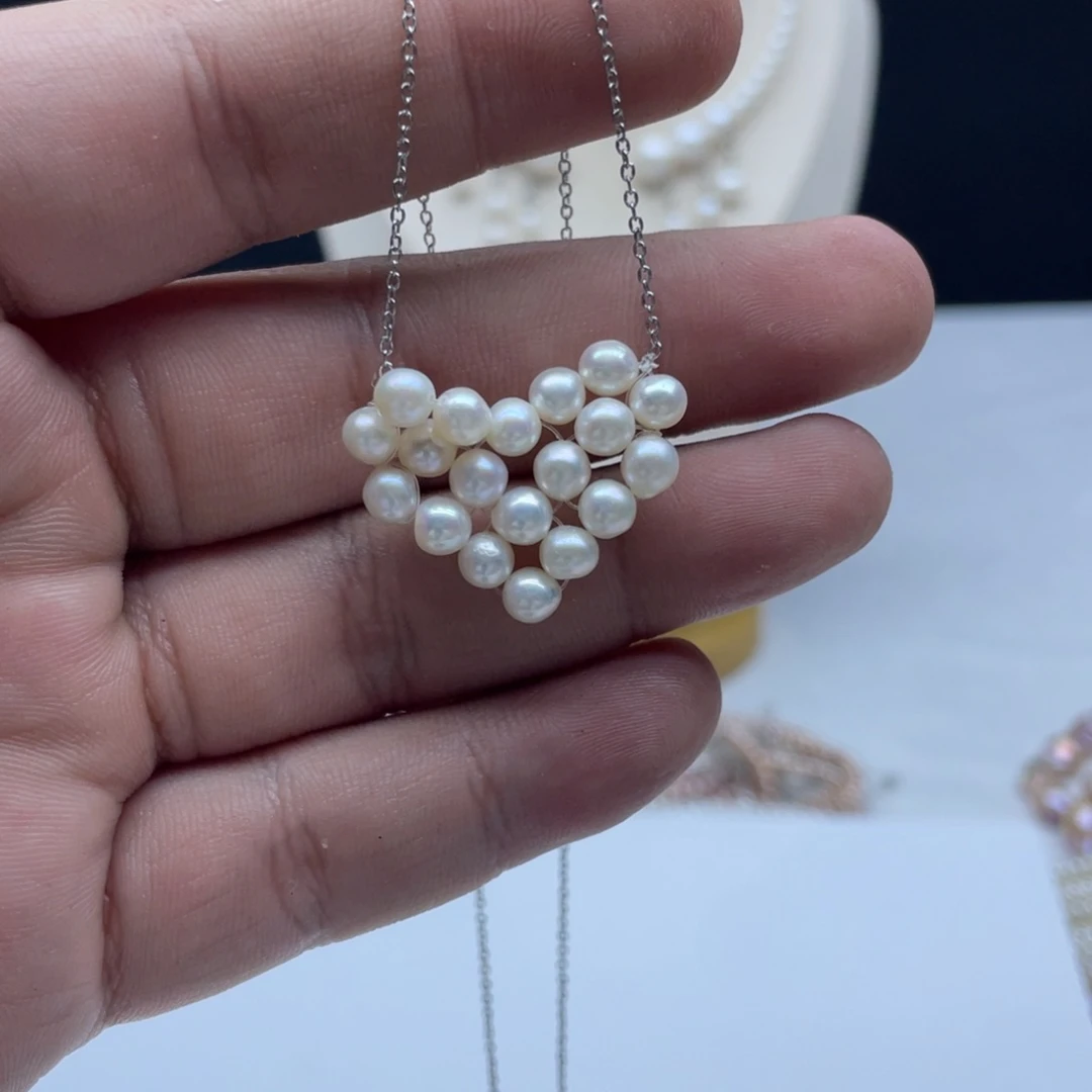 颈饰未镶嵌淡水珍珠