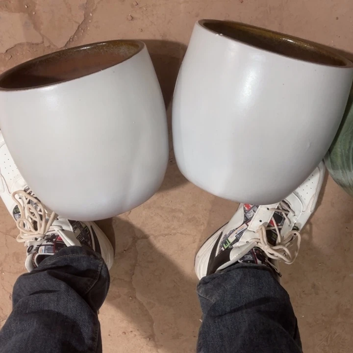 紫砂花盆口径20高度20两只小瑕疵