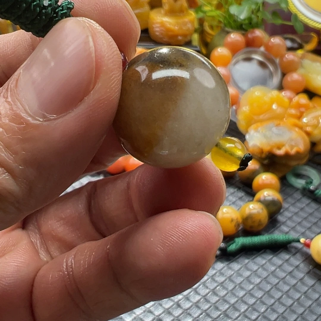 石英质玉未镶嵌颈饰