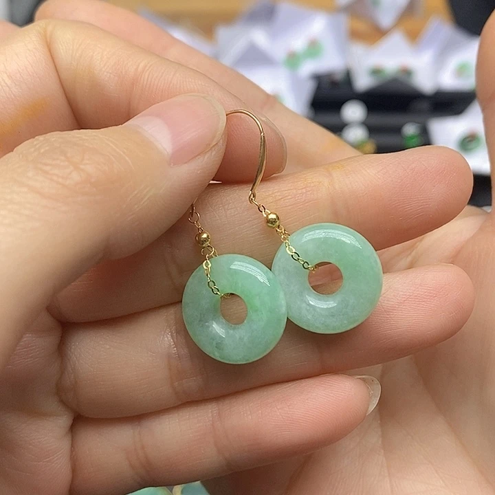 翡翠耳饰18K金镶嵌天然翡翠