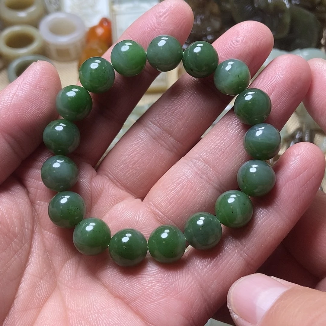 和田玉挂件未镶嵌一*样