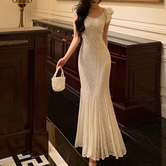 白色蕾丝鱼尾晚礼服女2025年春秋季新款法式小众气质收腰显瘦长裙