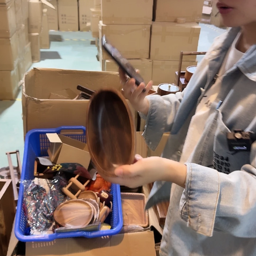 南美小船的船是一