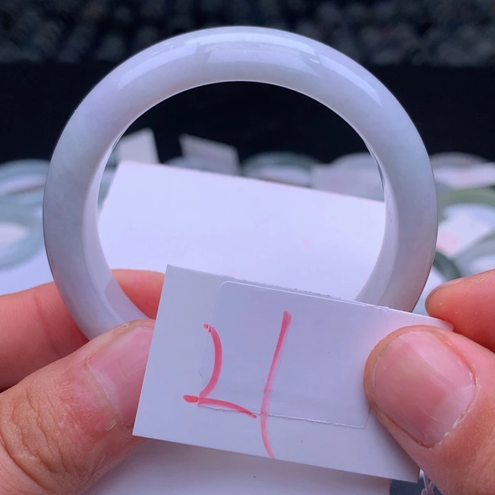 翡翠手镯未镶嵌155999888888999