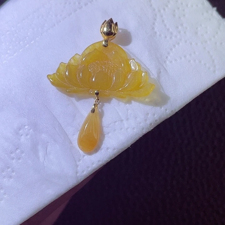 颈饰18K金镶嵌翡翠翡翠