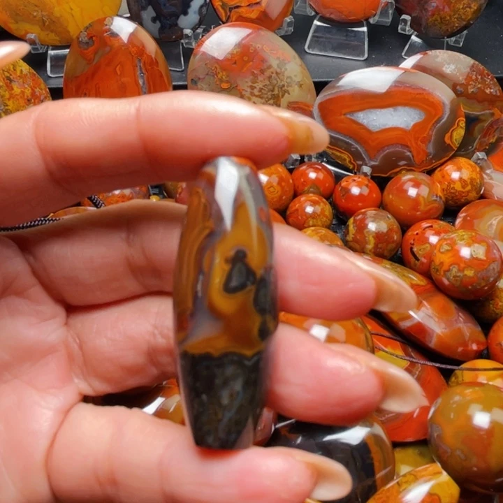 玛瑙/玉髓战国红玛瑙挂件未镶嵌石*