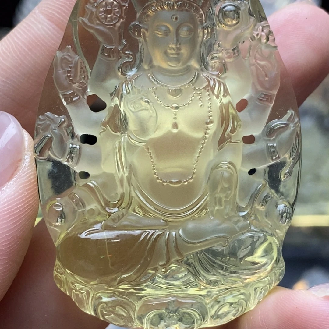 D***G颈饰未镶嵌水晶观音