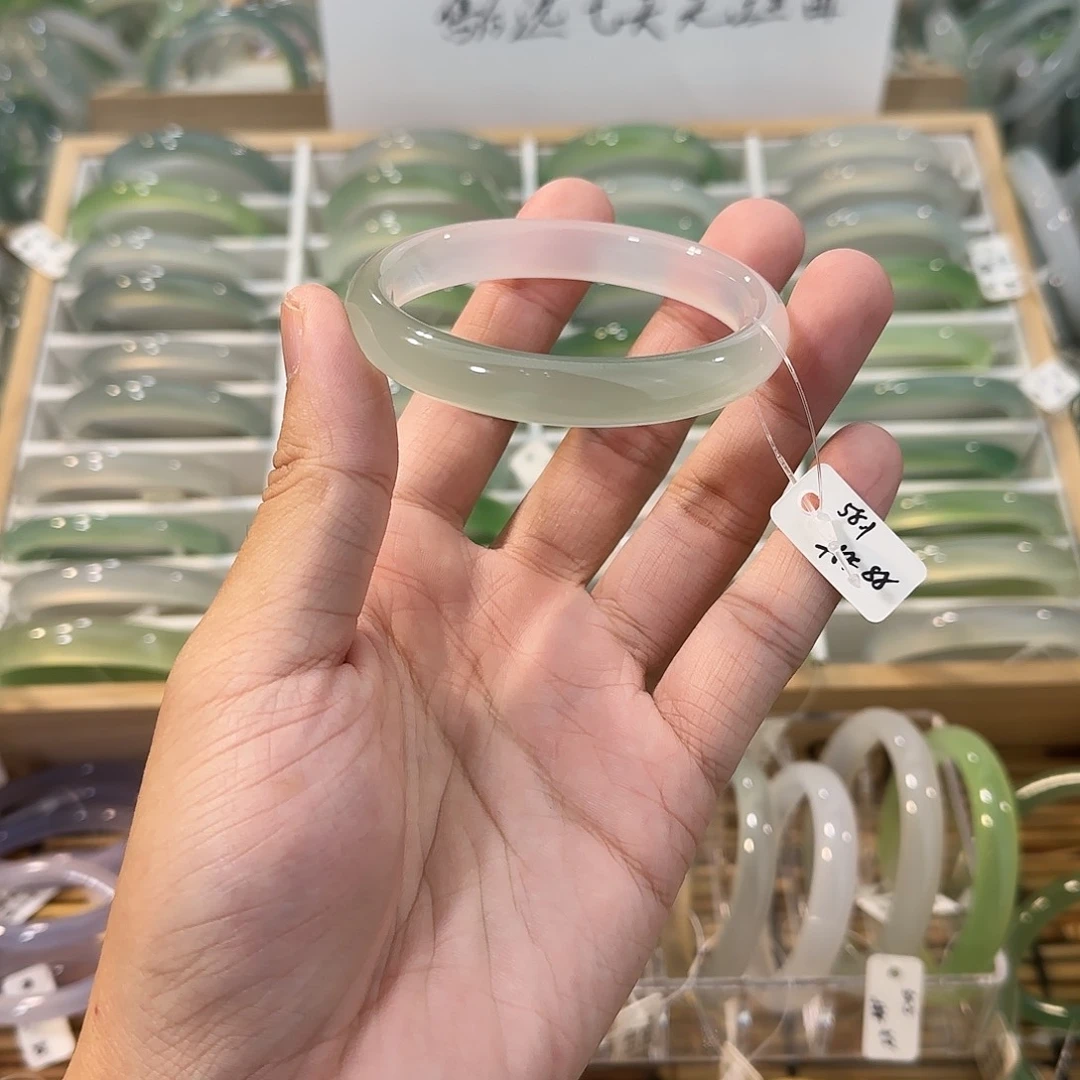 玛瑙/玉髓未镶嵌手镯圈口58.1