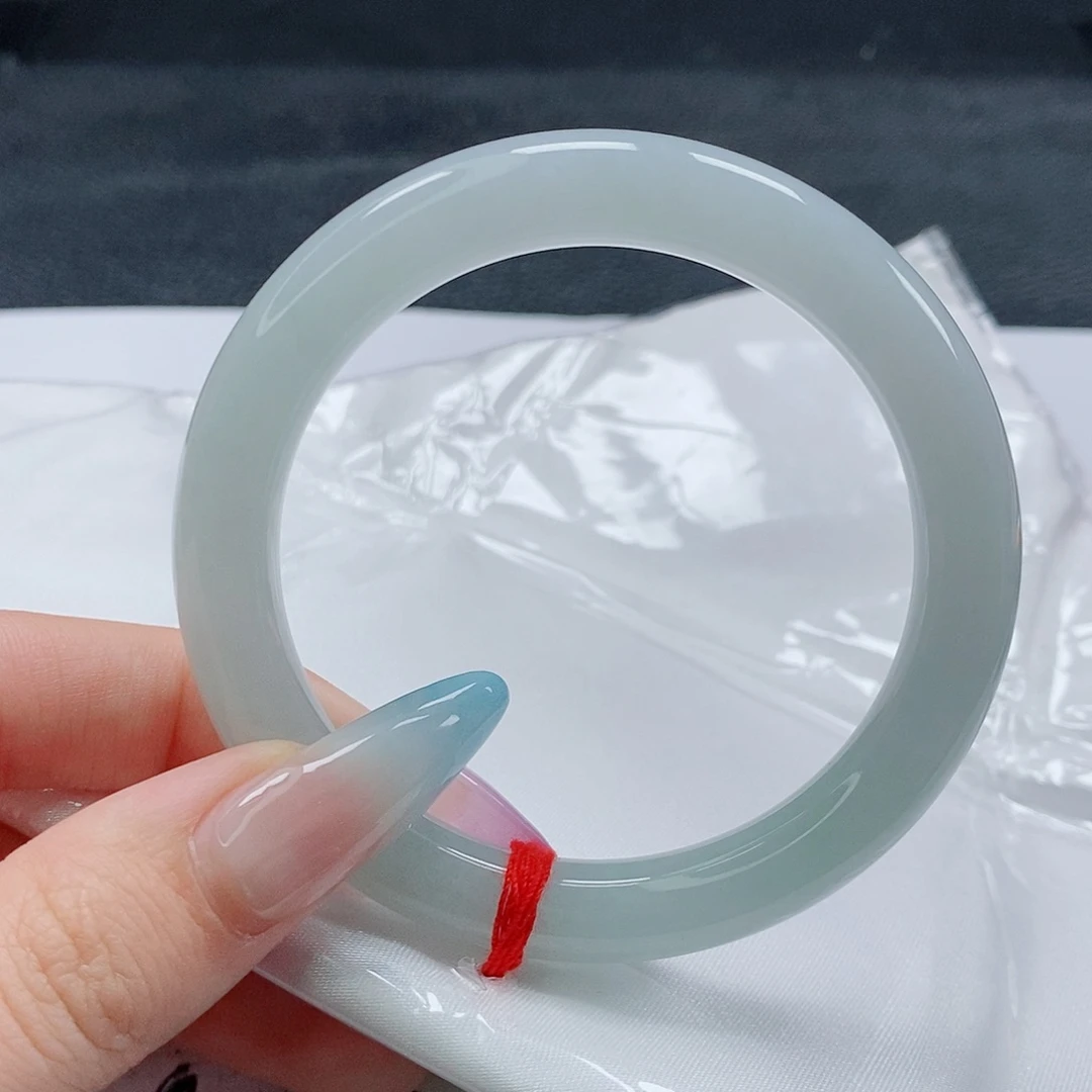 【闪购商品】未镶嵌手镯（圆镯）翡翠499号