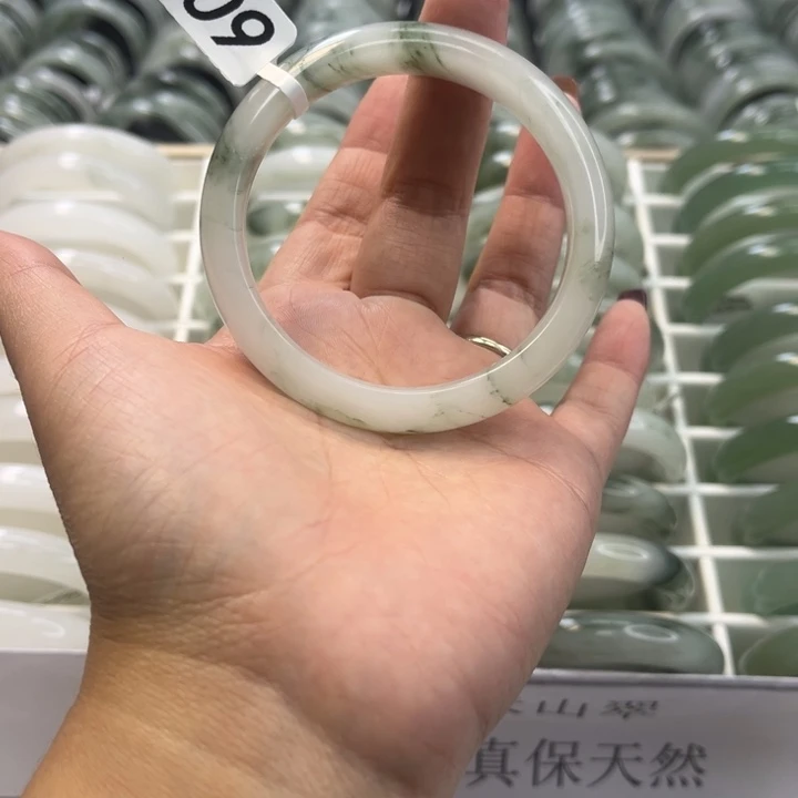 未镶嵌手镯石英岩玉509