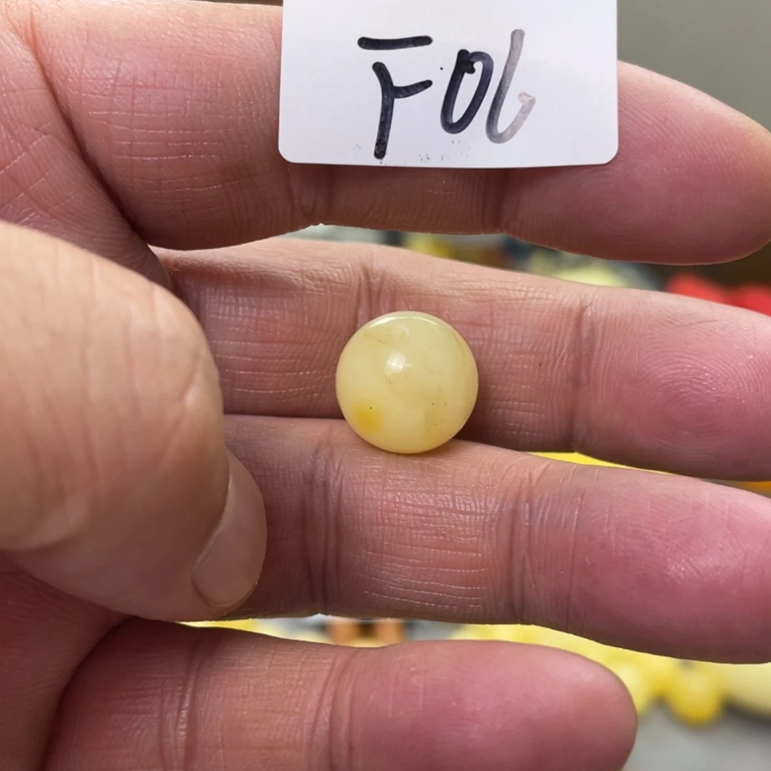 手链琥珀未镶嵌多样性发，发其中一件