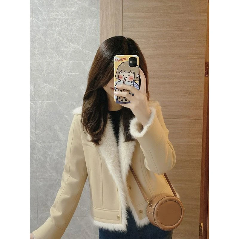 2025新款爆款高级感小香风卡其色一体加厚短外套女款冬季时尚洋气