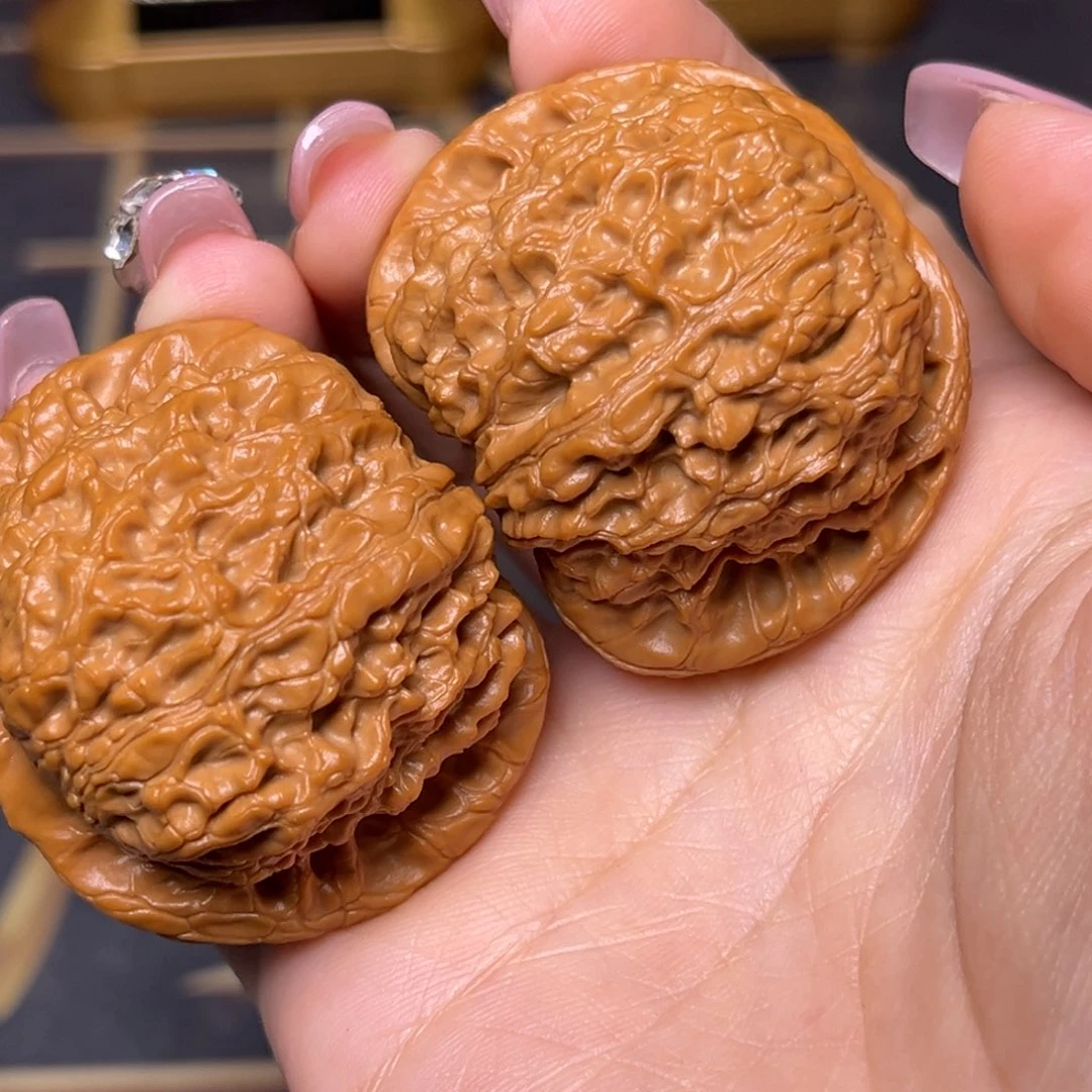 吊坠文玩核桃血麒麟45.8