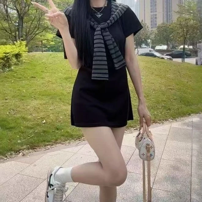 王美丽专享大码定制运动休闲港风真两件披风长短裙760