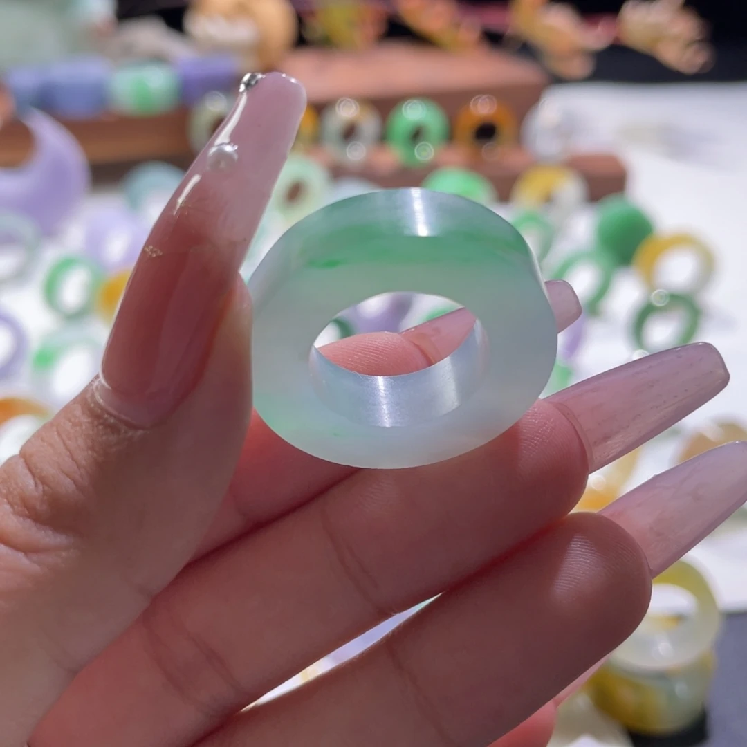 未镶嵌定制翡翠翡翠