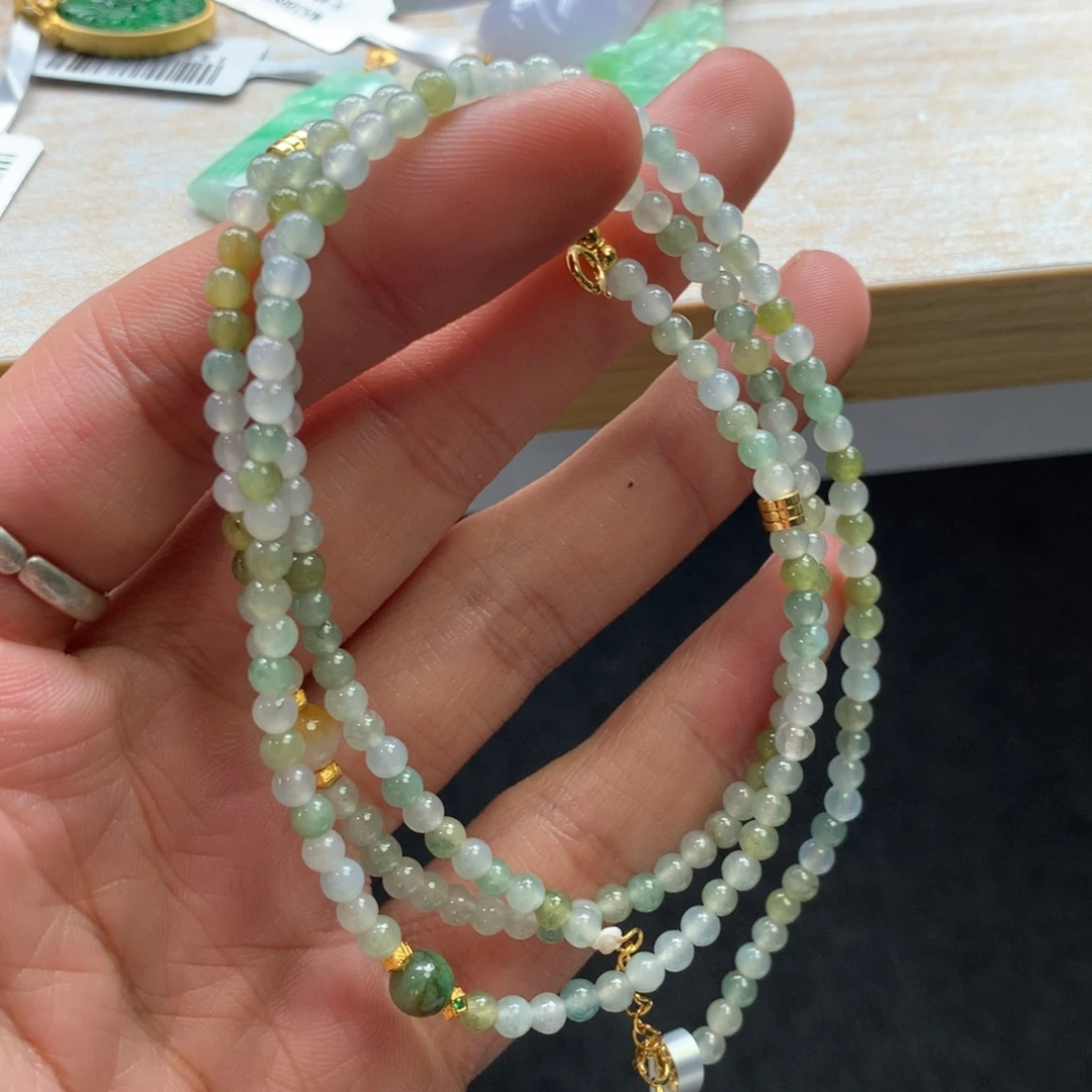 翡翠未镶嵌颈饰吊坠