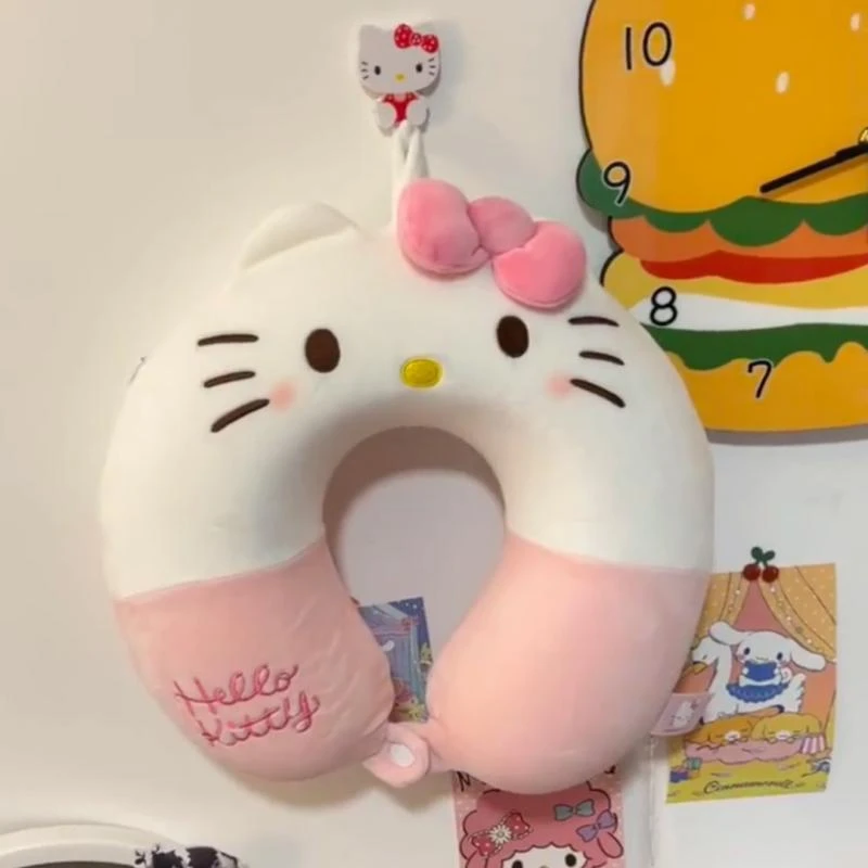 凯蒂猫抱枕沙发靠枕靠垫办公室腰靠靠背形枕午睡枕小枕头女生