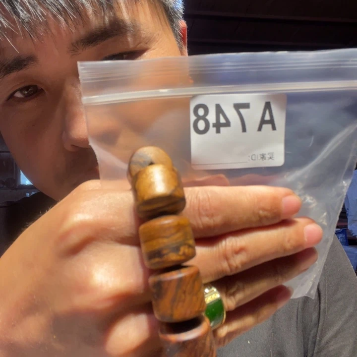 大叶紫檀（黑酸枝木类）748