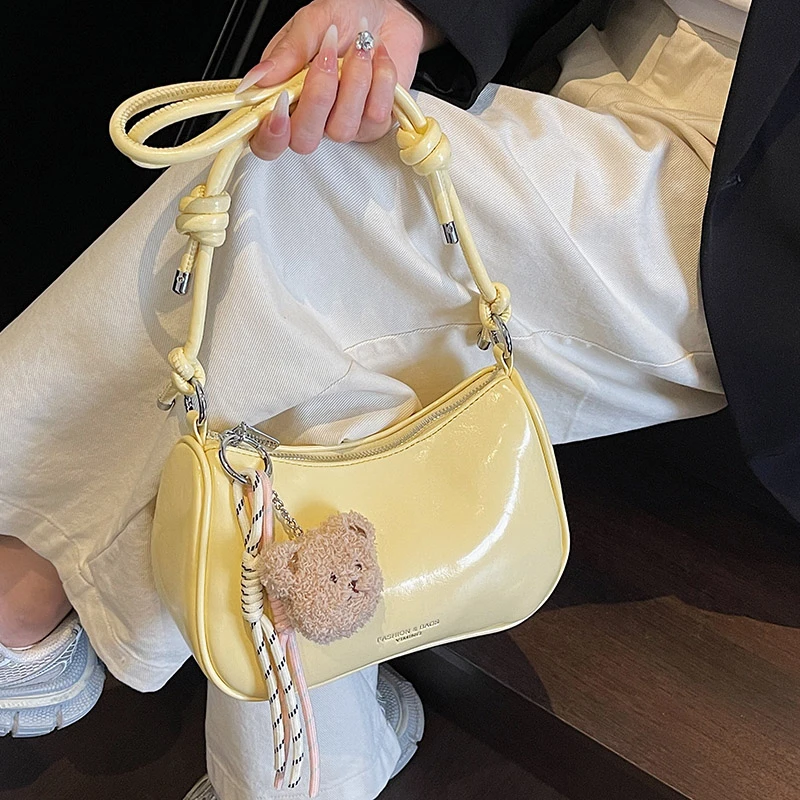 高级感洋气小包包女夏2025新款时尚小众设计斜挎包女士单肩腋下包