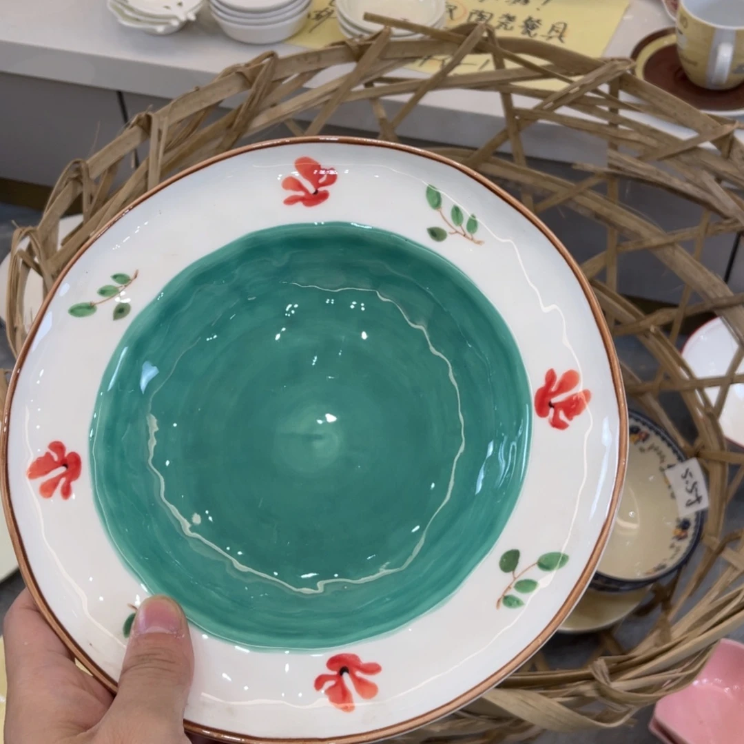 陶瓷微瑕餐具介意勿拍，满18飞！