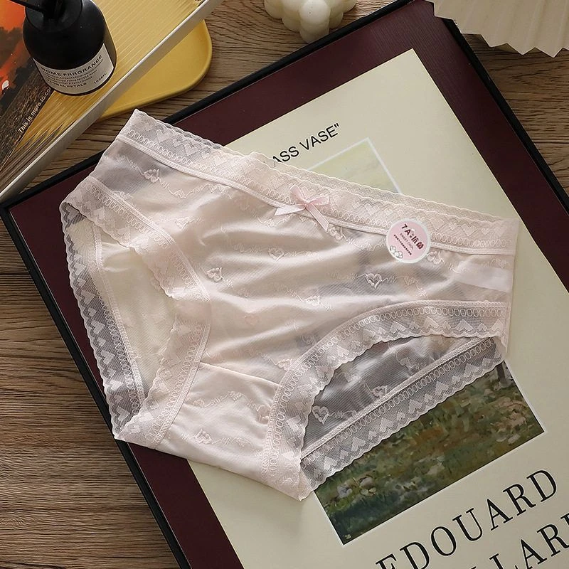 月光千金~夏季冰丝无痕内裤女中腰超薄提花爱心7A抑菌底档蝴蝶结
