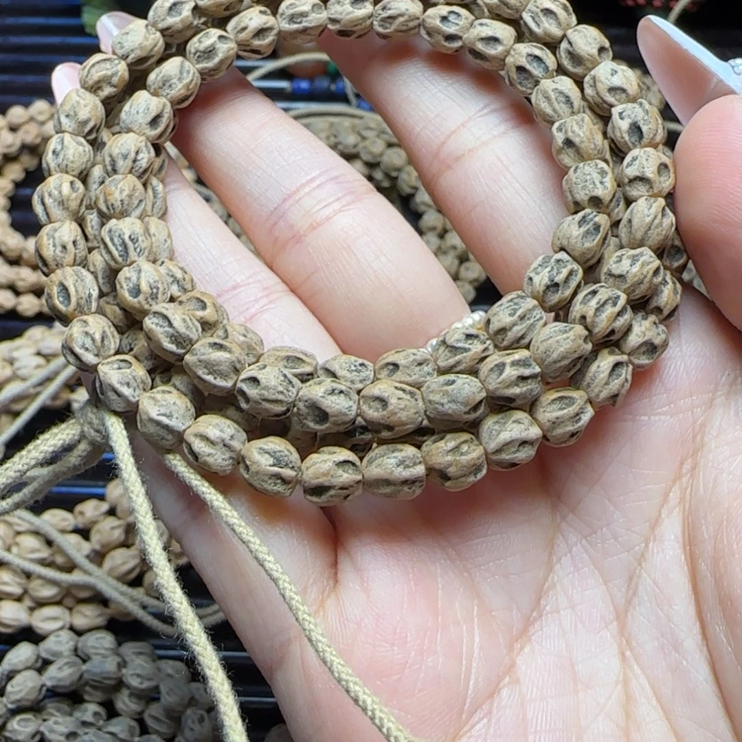 绿***苦吊坠柏香籽/百香籽