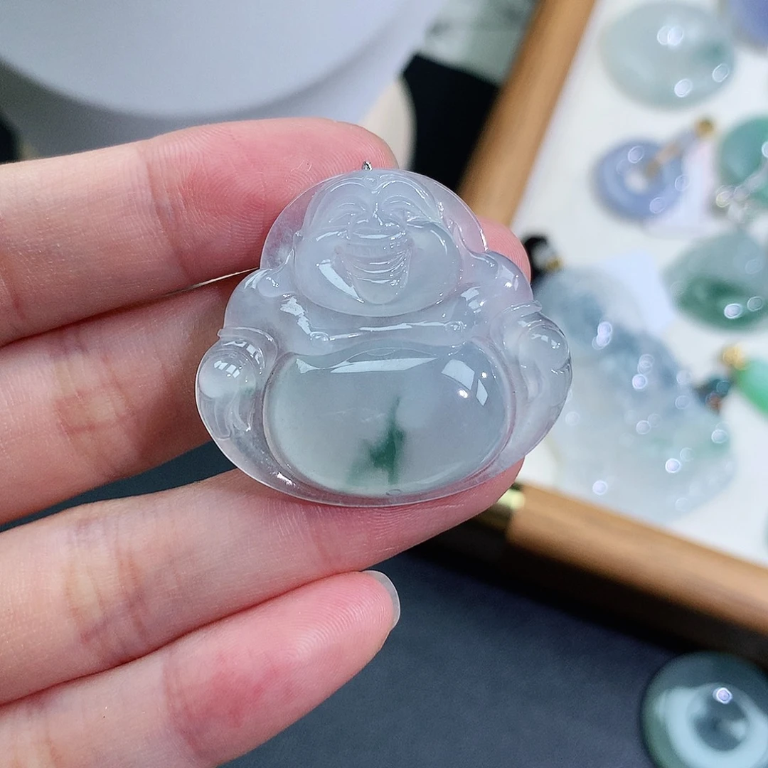 翡翠未镶嵌颈饰佛公