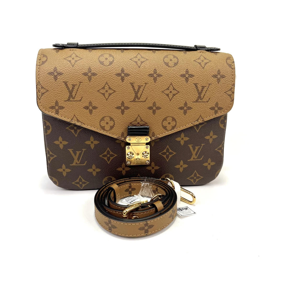 99新 LouisVuitton/路易威登 拾壹/99新/LV拼色邮差/48630579