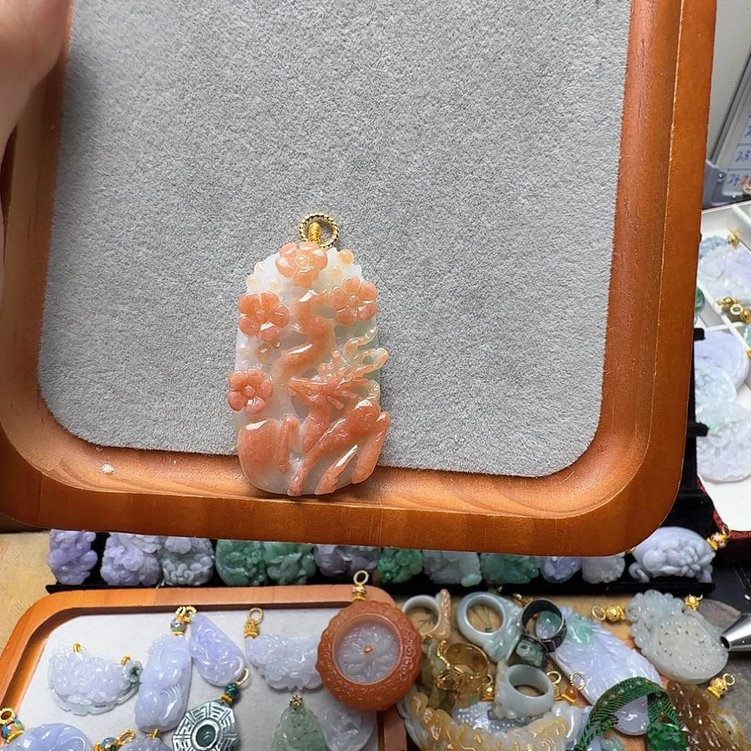 吊坠(赠链)未镶嵌翡翠