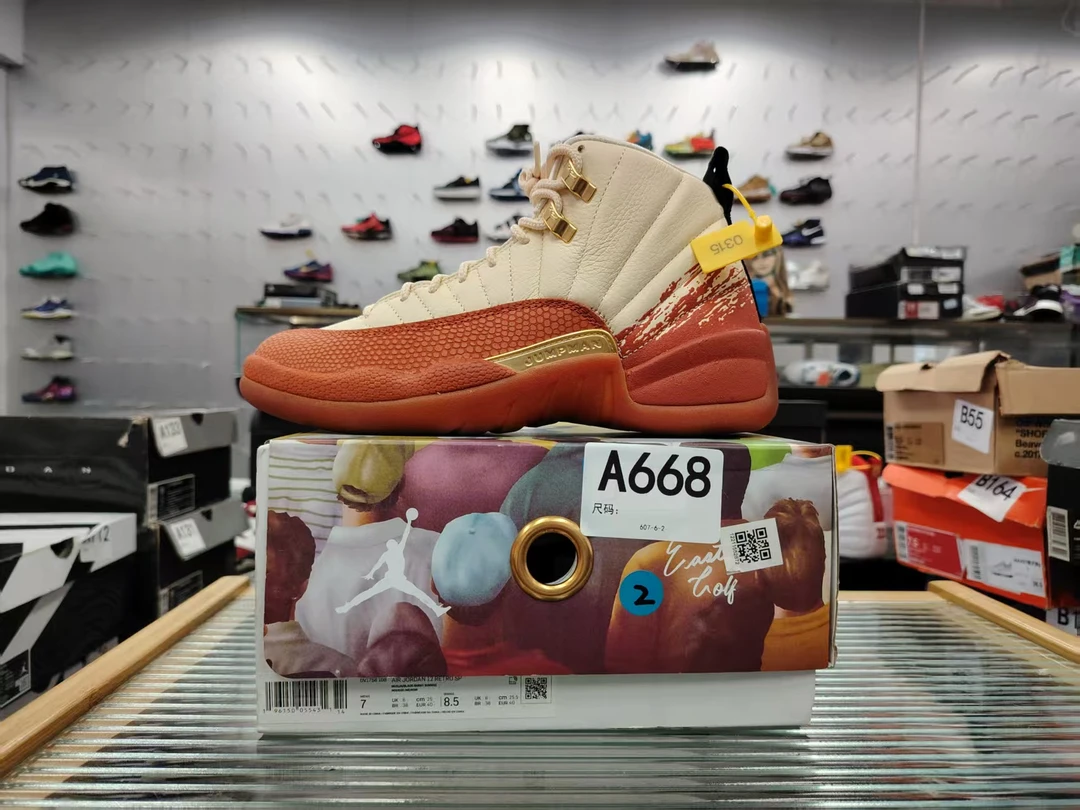 nike aj12高尔夫  全新原盒  40码 11月25 guai A668