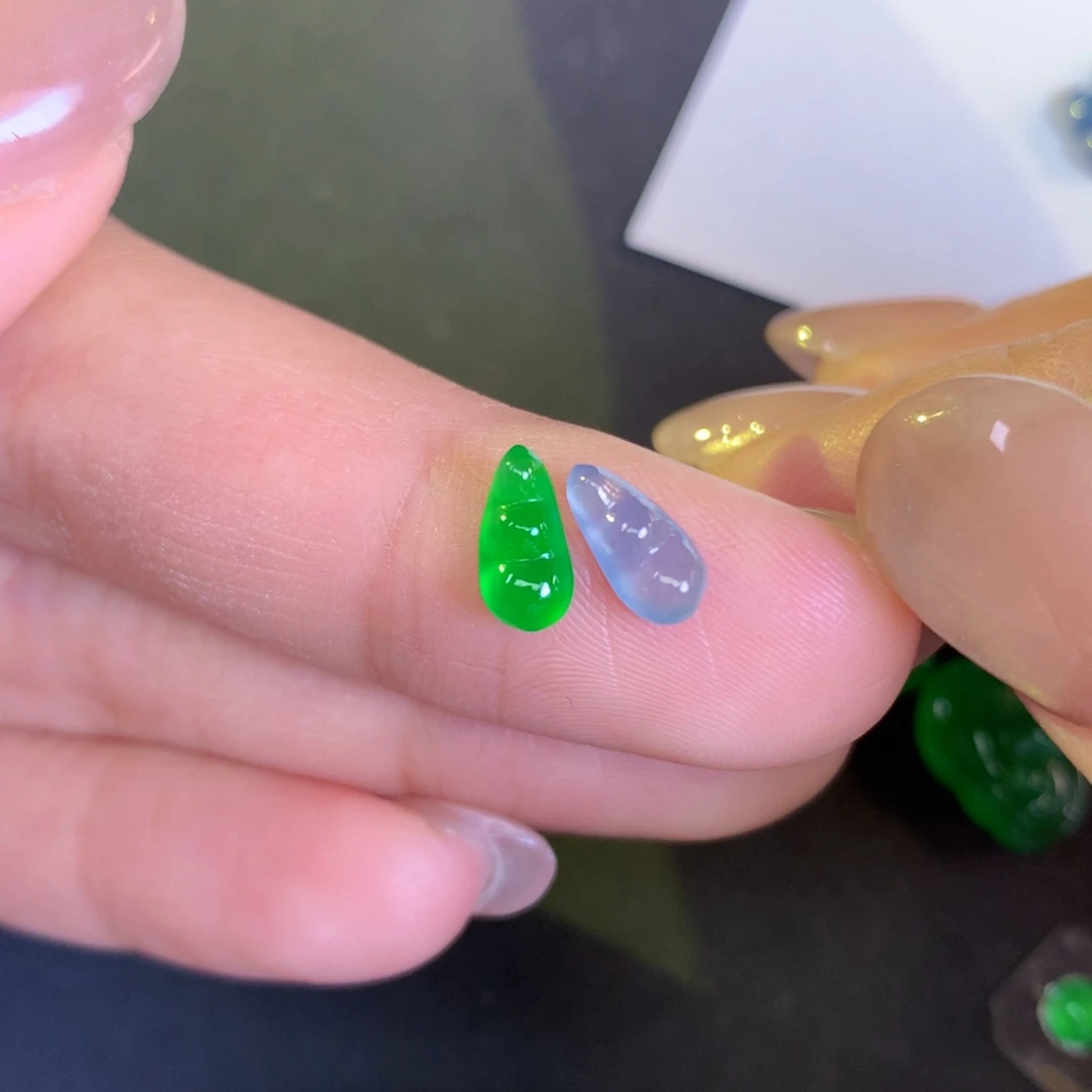 翡翠裸石8.31-4.14-2.73