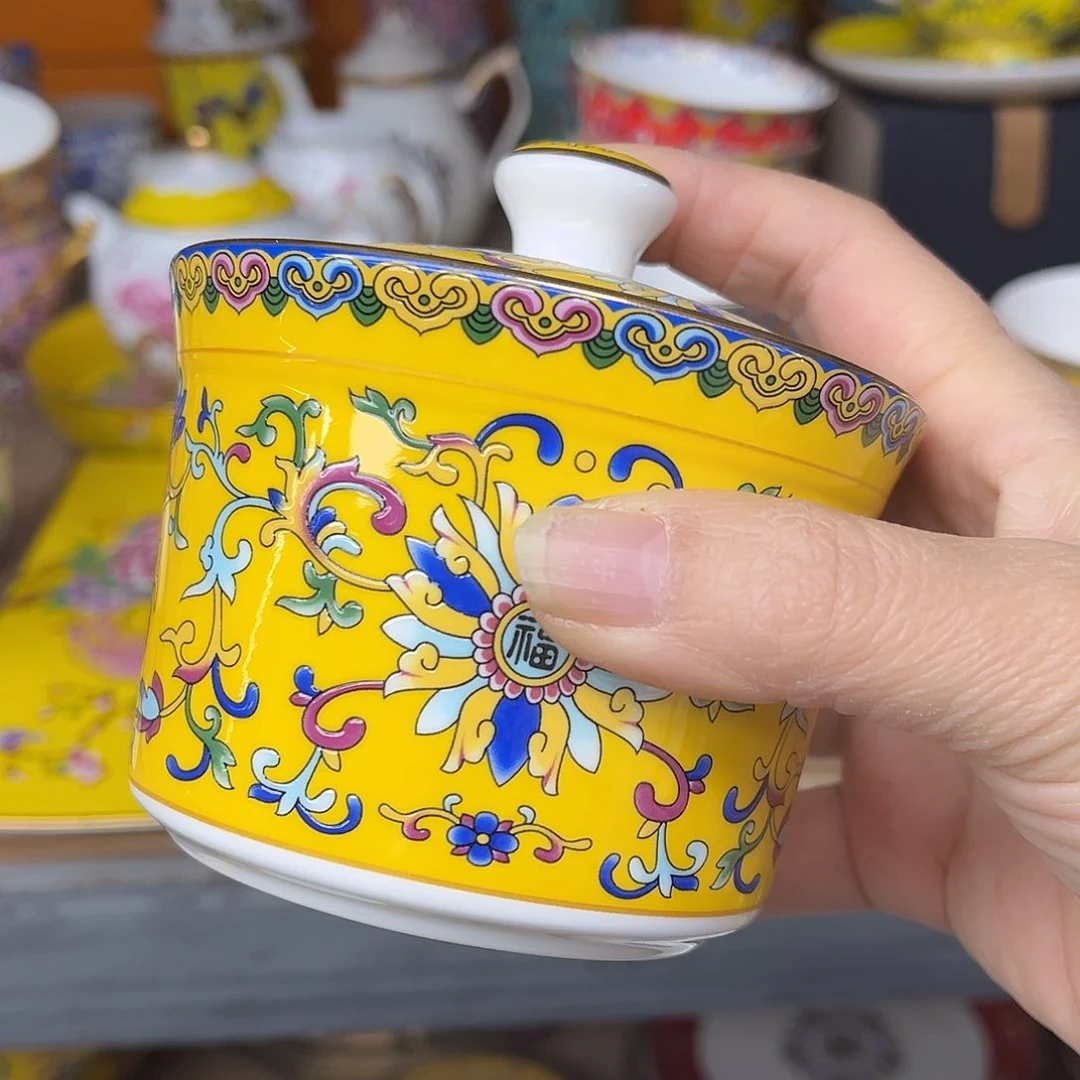 珐琅1个……………………