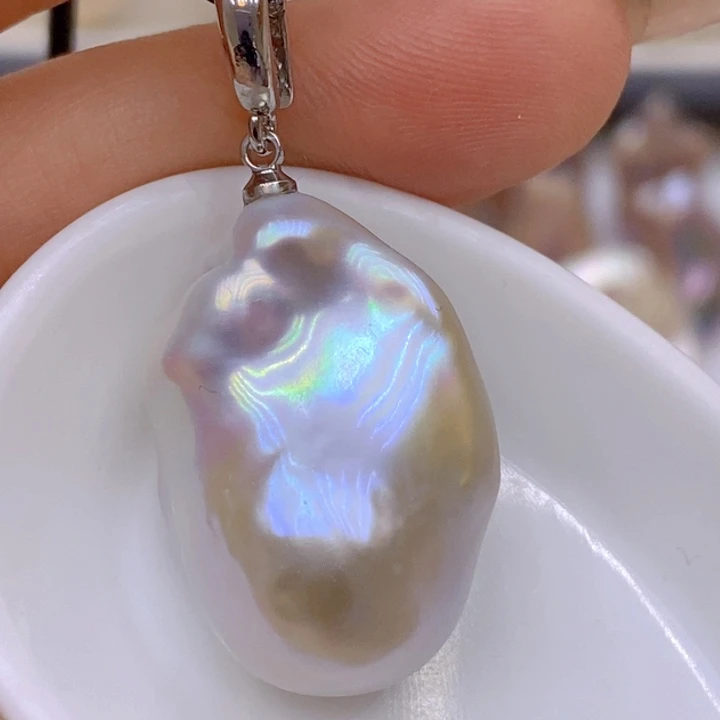 淡水珍珠吊坠(赠链)未镶嵌