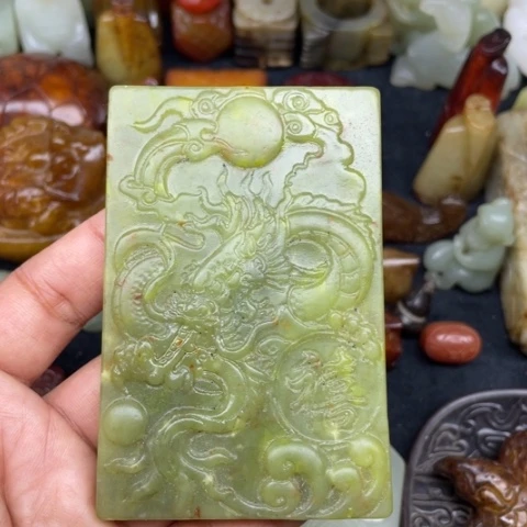 蛇纹石玉未镶嵌颈饰59