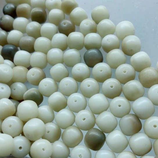 白玉菩提吊坠瑕疵11-10烟雨江南桶珠133颗