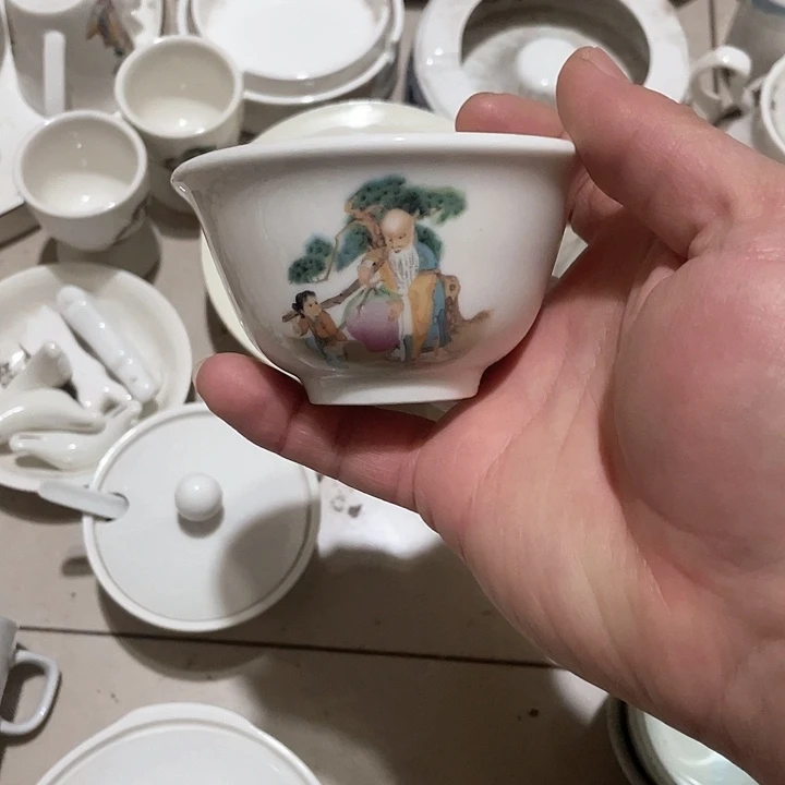 瓷片鑫**荣厂货微瑕，库存微瑕